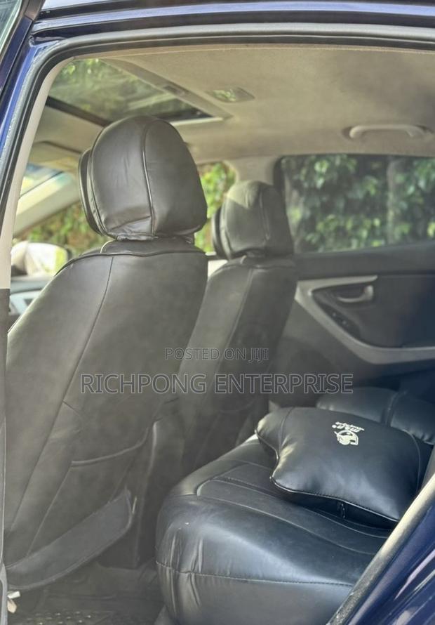 Hyundai Elantra Limited Sedan FWD (1.8L 4cyl 6A) 2013 Blue