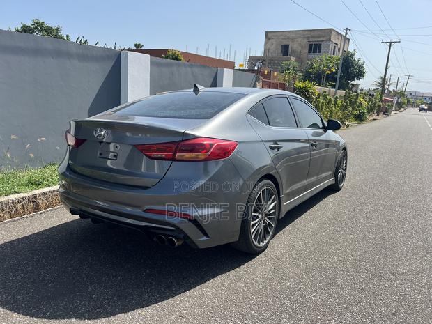 Hyundai Elantra Sport 2018 Gray
