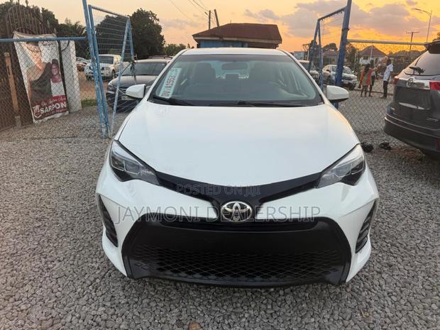 Toyota Corolla 2017 White