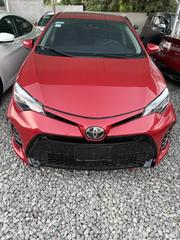 Toyota Corolla XLE (1.8L 4cyl 2A) 2018 Red for sale