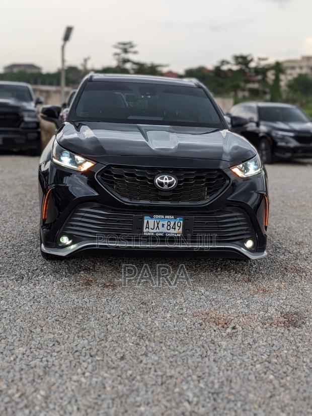 Toyota Highlander XSE AWD 2023 Black