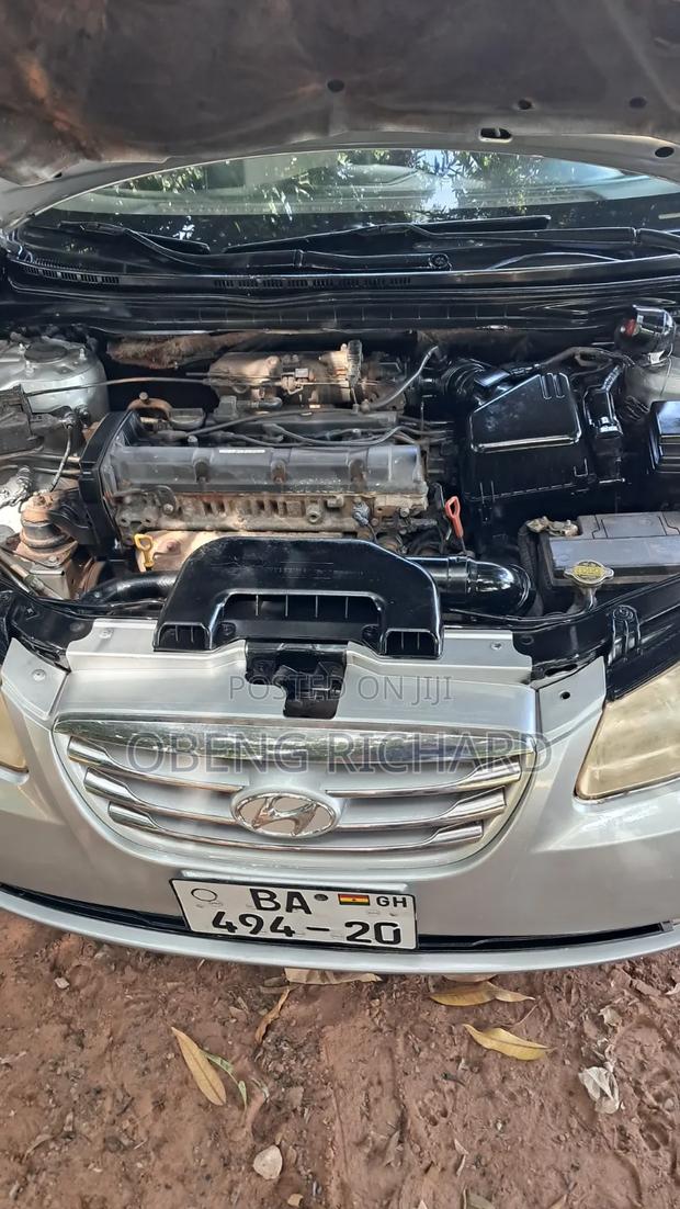 Hyundai Elantra 2010 Silver