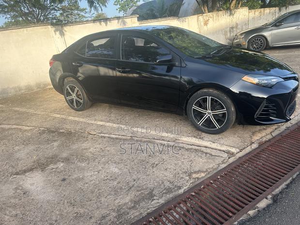 Toyota Corolla LE Eco (1.8L 4cyl 2A) 2019 Black