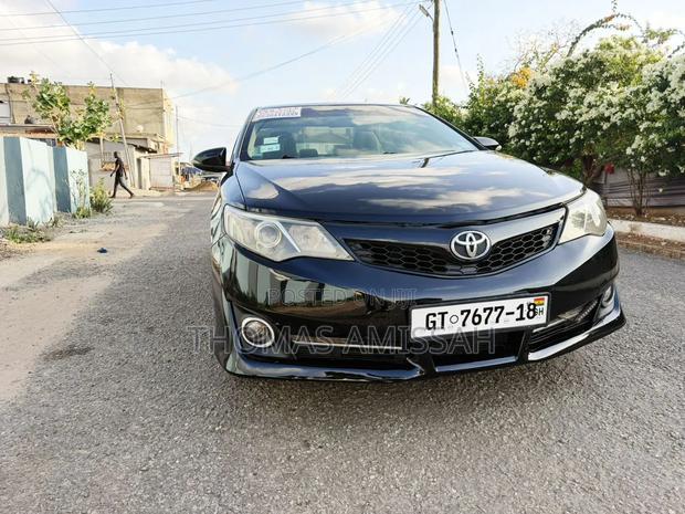 Toyota Camry SE 4dr Sedan (2.5L 4cyl 6A) 2013 Black