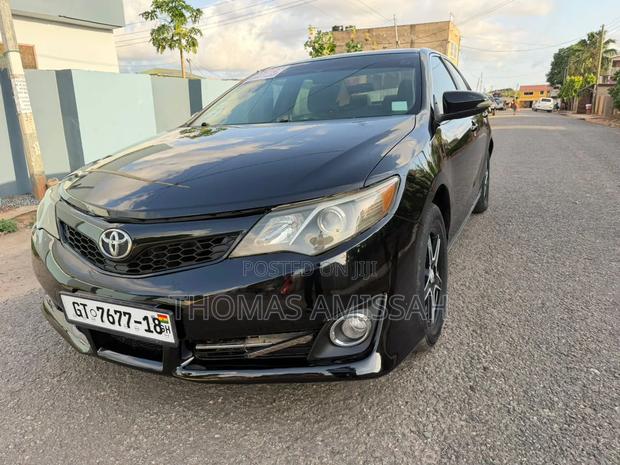 Toyota Camry SE 4dr Sedan (2.5L 4cyl 6A) 2013 Black