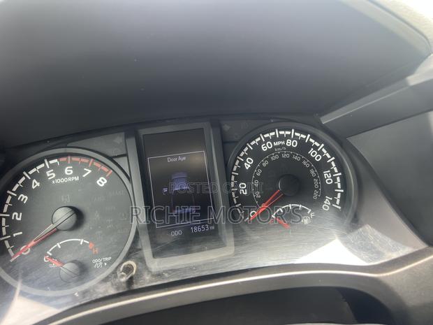 Toyota Tacoma SR 2019 Gray