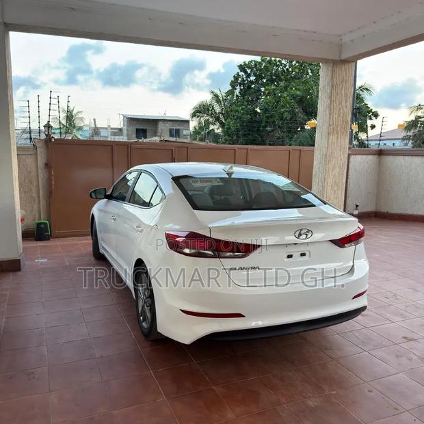 Hyundai Elantra ECO 2018 White
