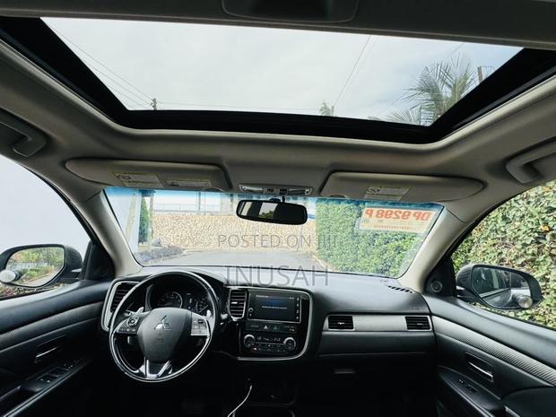Mitsubishi Outlander SE AWC 2017 Gray