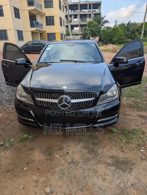 Mercedes-Benz C250 2013 Black