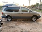Toyota Sienna 2000 Gold for sale