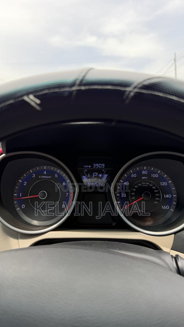 Hyundai Elantra SE 4dr Sedan (1.8L 4cyl 6A) 2015 Burgundy