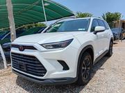 Toyota Highlander XLE FWD 2024 White for sale