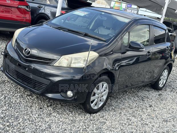 Toyota Vitz 2013 Black