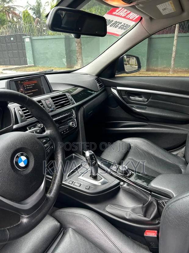 BMW 320i 2016 White