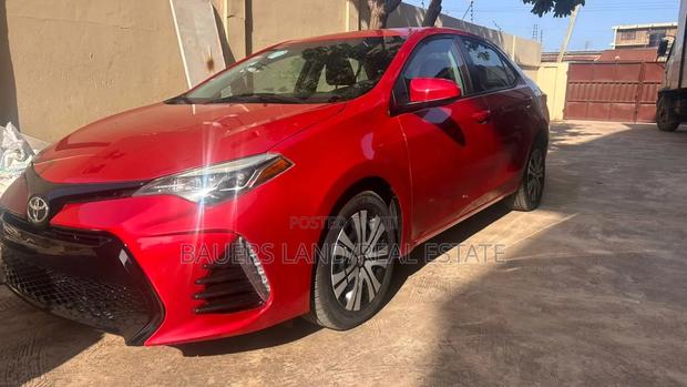 Toyota Corolla 2018 Red