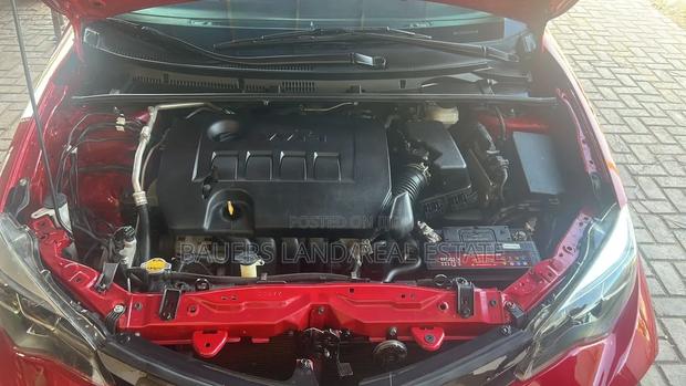 Toyota Corolla 2018 Red