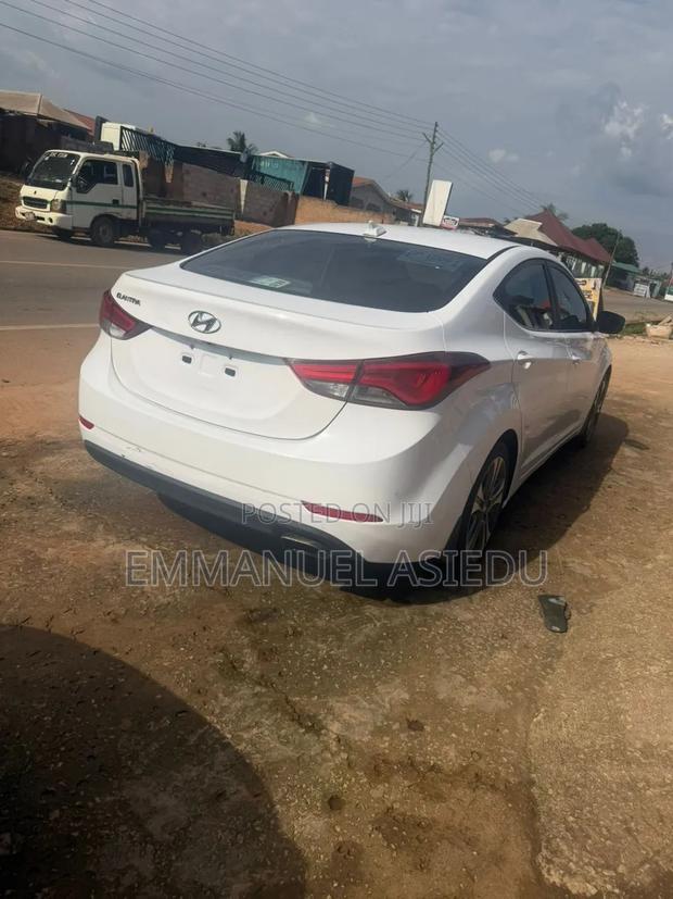 Hyundai Elantra Sport 4dr Sedan (2.0L 4cyl 6A) 2015 White