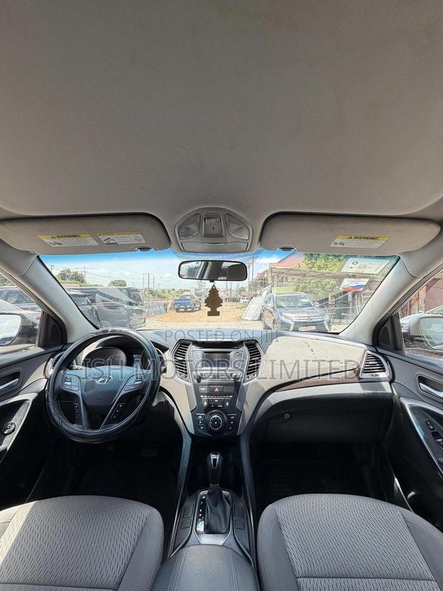 Hyundai Santa Fe SE Ultimate FWD 2017
