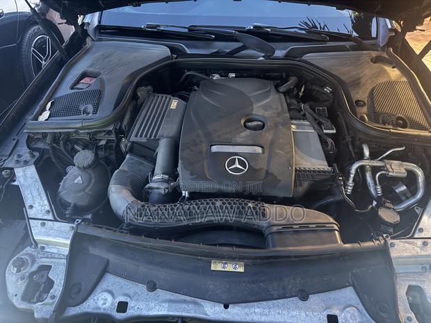 Mercedes-Benz E200 2017 Black