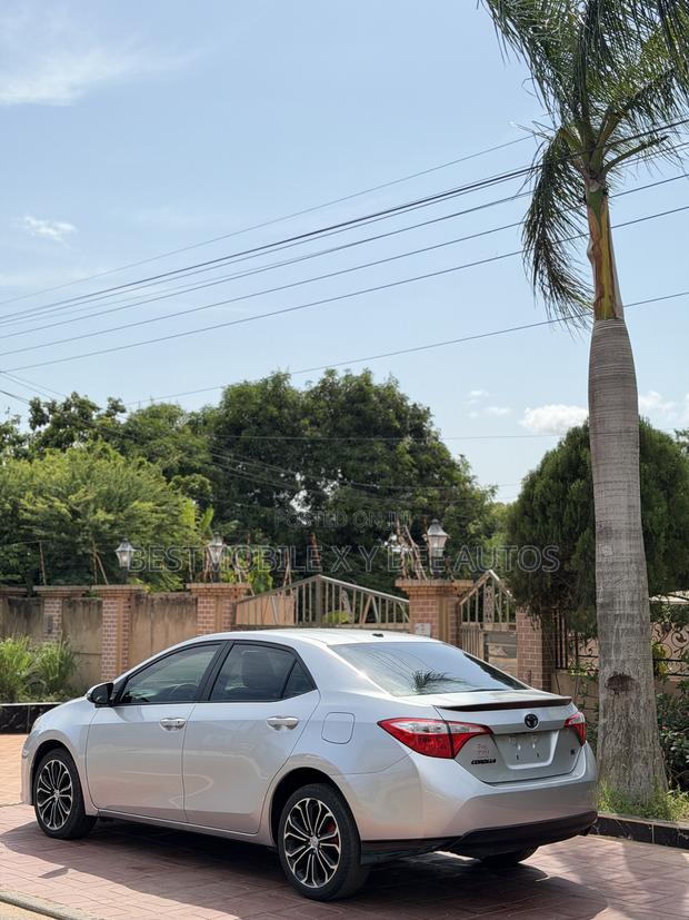 Toyota Corolla 2016 Silver