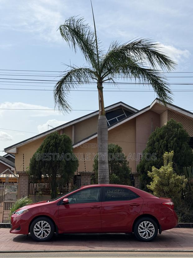 Toyota Corolla LE 4dr Sedan (1.8L 4cyl CVT) 2017 Red