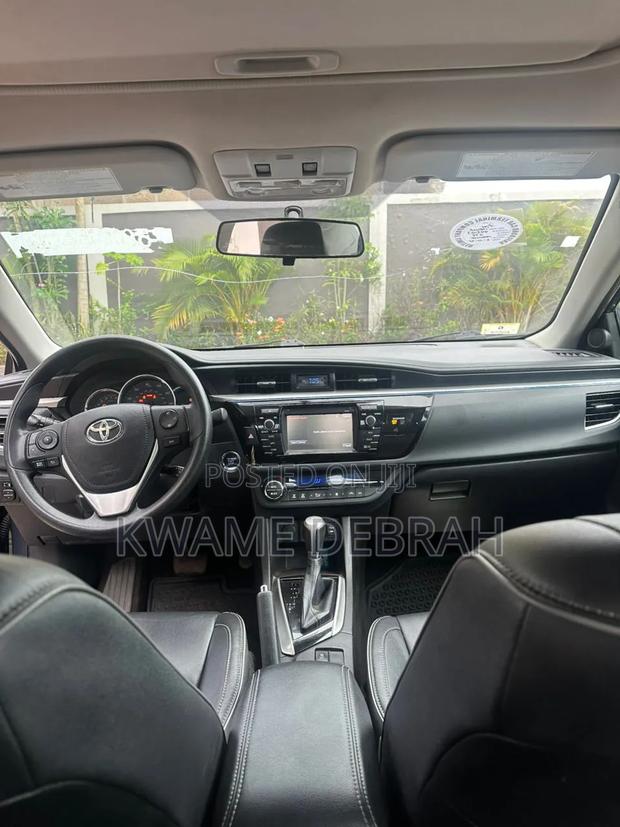 Toyota Corolla 2026 Gray