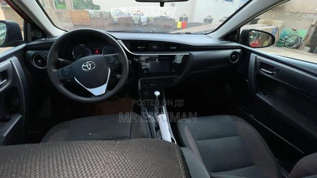 Toyota Corolla LE 4dr Sedan (1.8L 4cyl CVT) 2017 Red