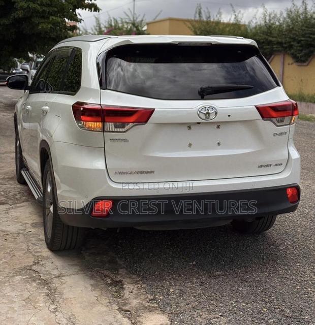 Toyota Highlander XLE 2019 White