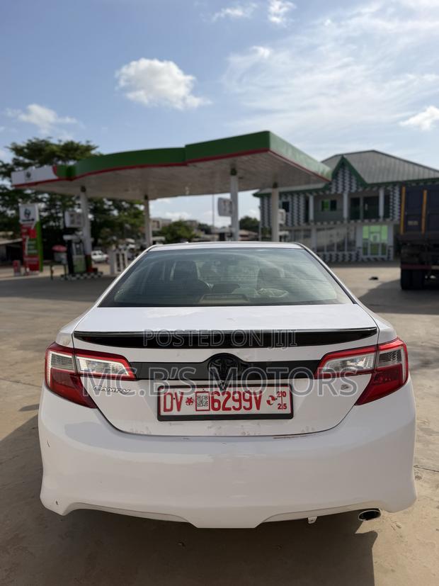 Toyota Camry 2014 White