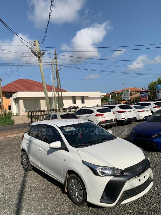 Toyota Yaris L Hatchback 3dr 2016 White