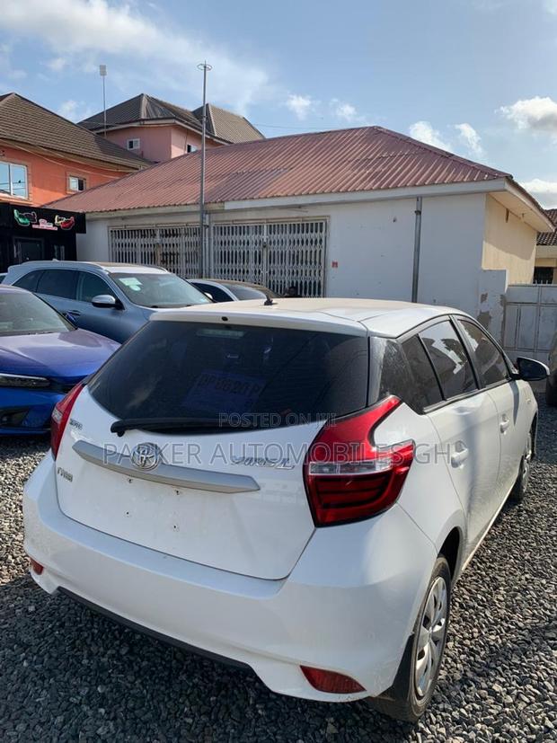 Toyota Yaris L Hatchback 3dr 2016 White