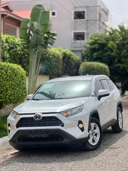 Toyota RAV4 XLE AWD 2023 White for sale