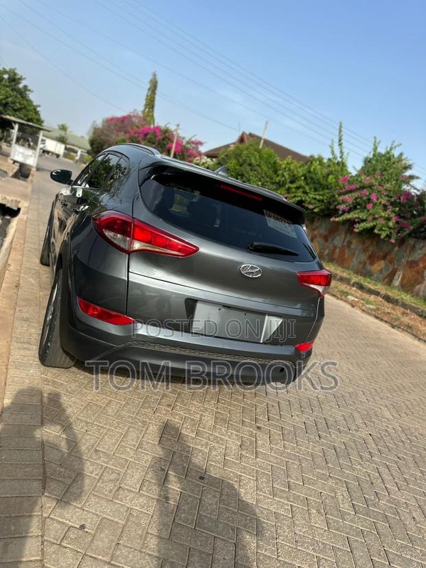 Hyundai Tucson 2018 Gray
