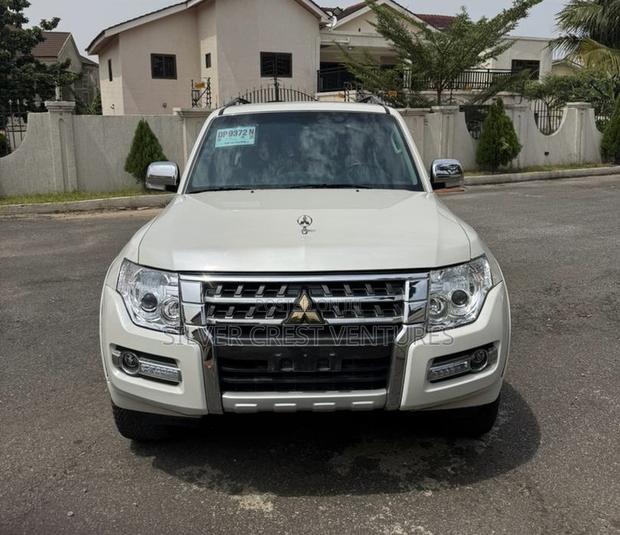 Mitsubishi Pajero V80 3.8 V6 GLS 2020 White