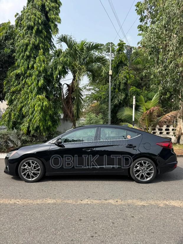 Hyundai Elantra Limited 2019 Black