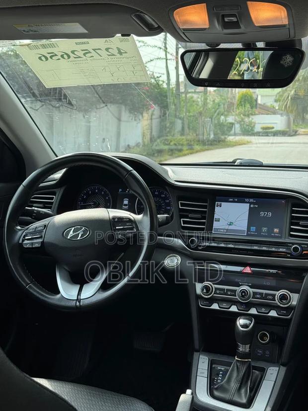 Hyundai Elantra Limited 2019 Black
