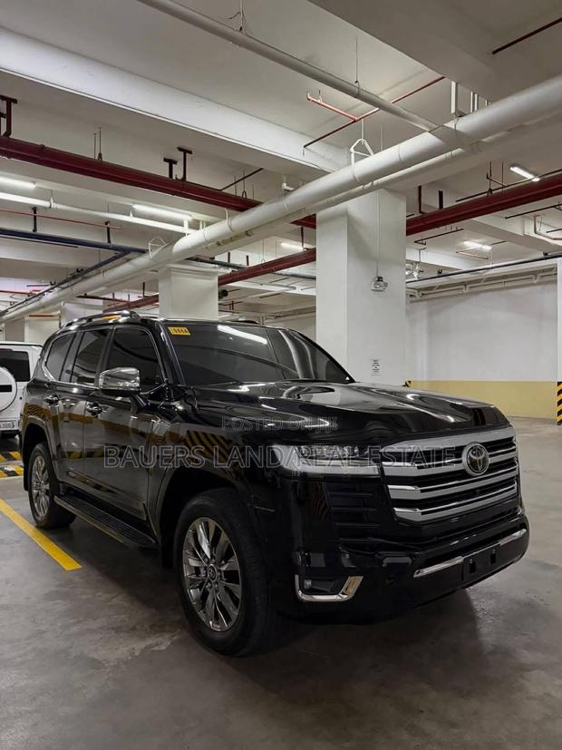 New Toyota Land Cruiser 2025 Black