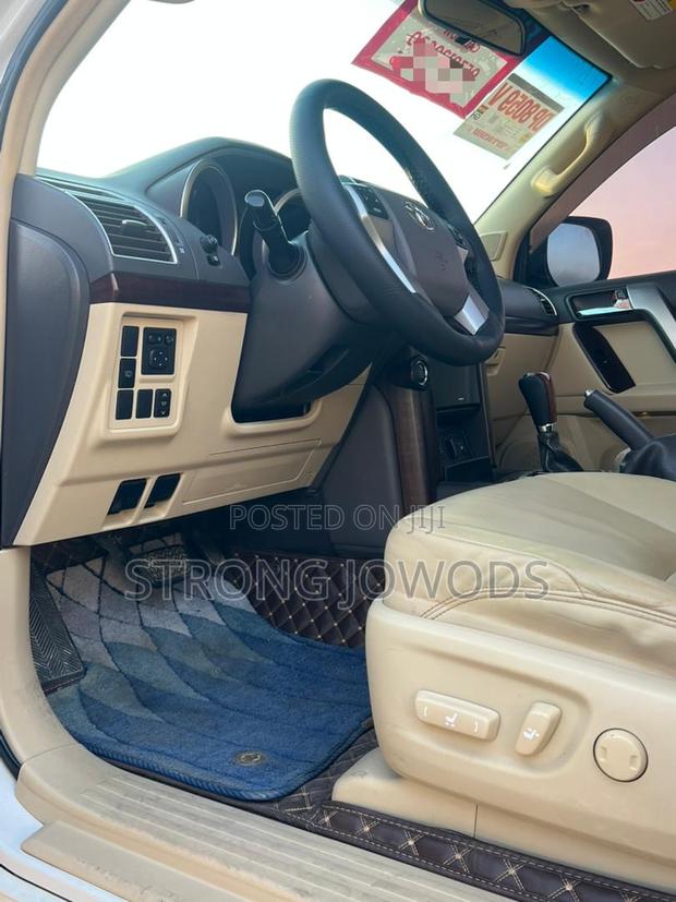 Toyota Land Cruiser Prado 2.7 2017 White
