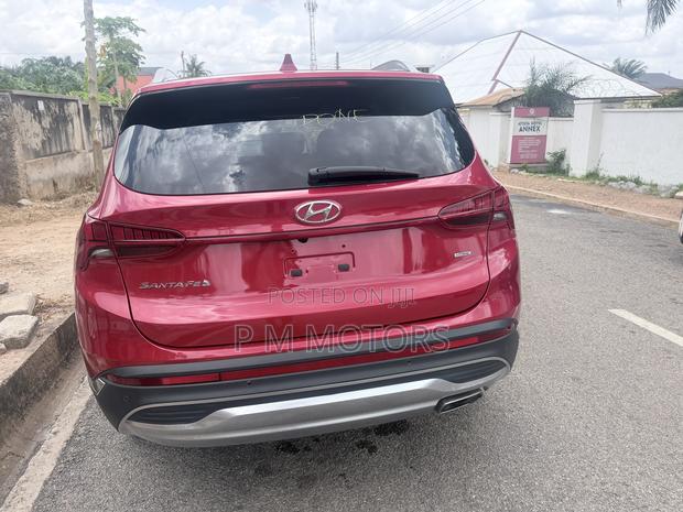 Hyundai Santa Fe 2022 Red