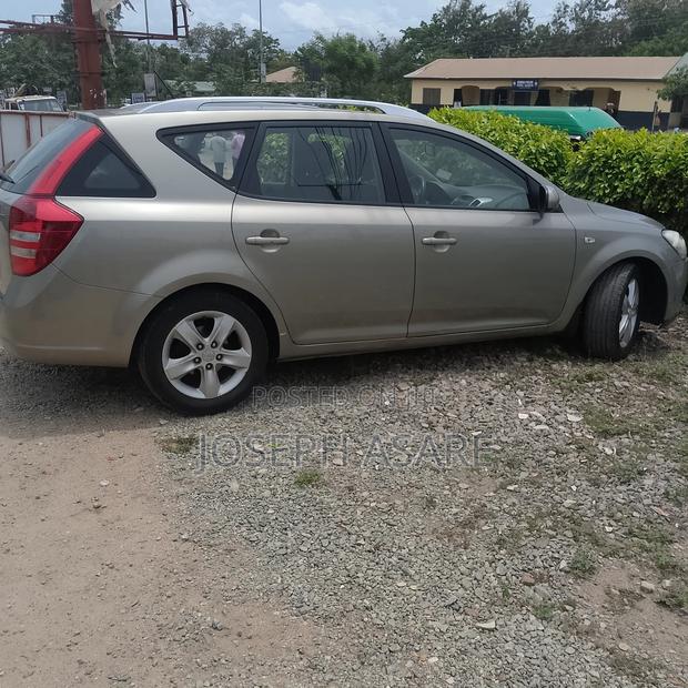 Kia Ceed 1.6 CVVT SW 2009 Brown