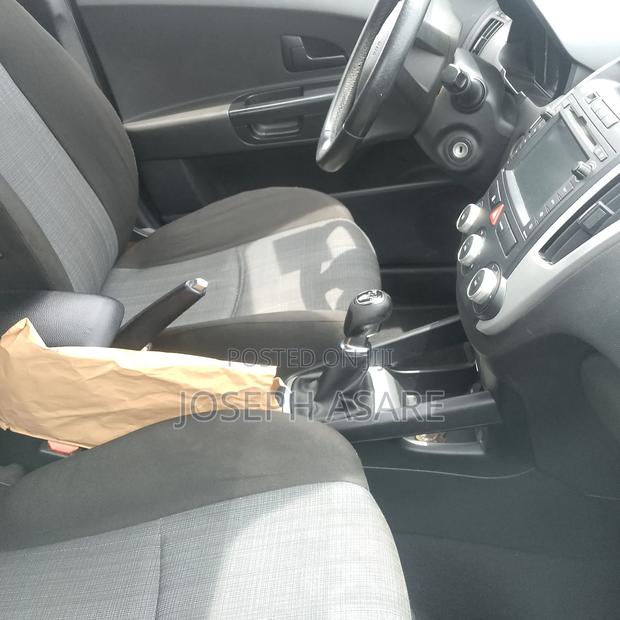 Kia Ceed 1.6 CVVT SW 2009 Brown