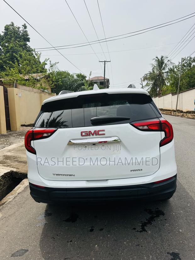 GMC Terrain 2021 White