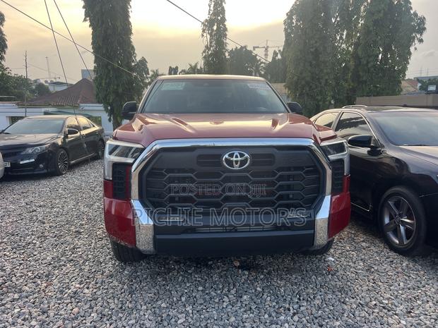 Toyota Tundra Limited CrewMax 6.5' Bed 2024 Red