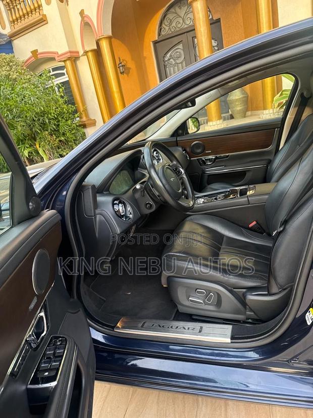 Jaguar XJ XJL Portfolio AWD 2017 Blue