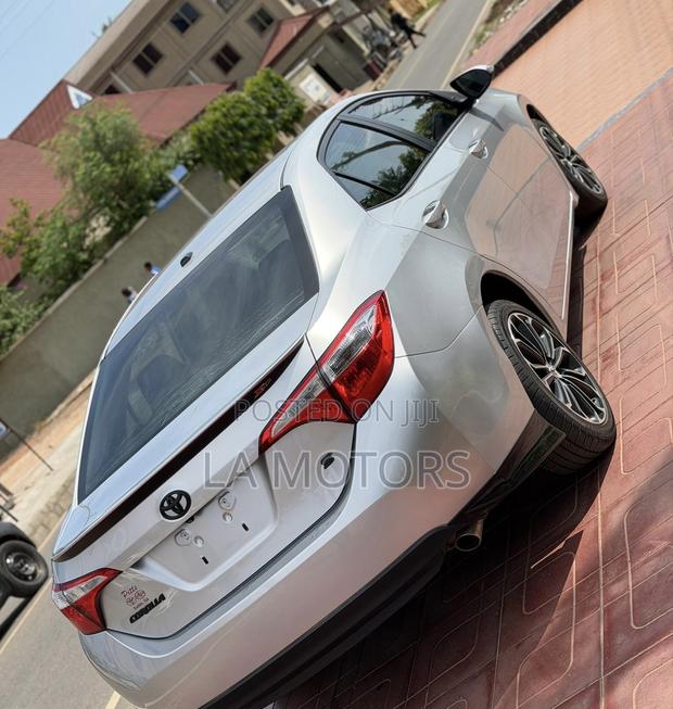 Toyota Corolla 2016 Silver