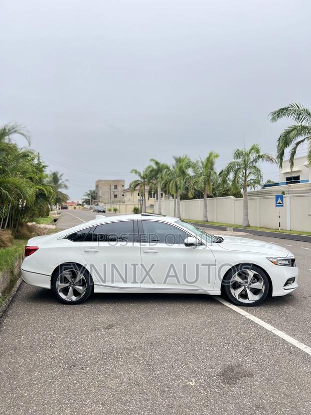 Honda Accord 2019 White