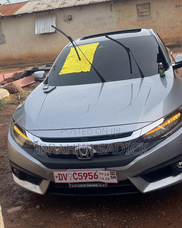 Honda Civic Touring 4dr Sedan (1.5L 4cyl) 2017 Silver