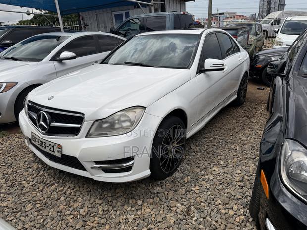 Mercedes-Benz C300 Luxury 4Matic Sedan AWD (3.5L 6cyl 7A) 2013 White