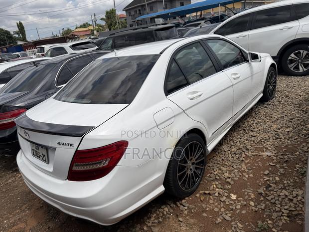 Mercedes-Benz C300 Luxury 4Matic Sedan AWD (3.5L 6cyl 7A) 2013 White