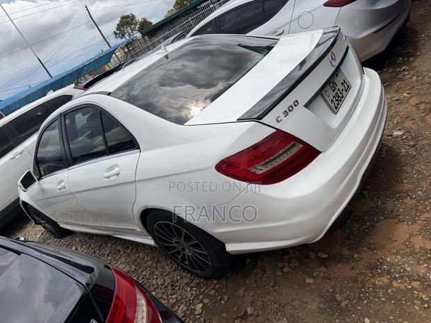 Mercedes-Benz C300 Luxury 4Matic Sedan AWD (3.5L 6cyl 7A) 2013 White